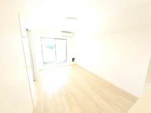 のマンスリーマンション・ウィークリーマンション「シャン・ド・フルールⅡ 202・洋室(No.1474995)」メイン画像
