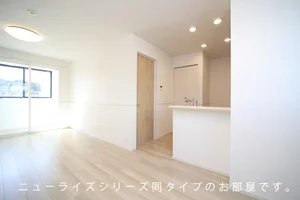のマンスリーマンション・ウィークリーマンション「ロータス三室　Ｅ 101・洋室(No.1475321)」メイン画像