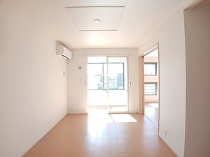 富山県のマンスリーマンション・ウィークリーマンション「コンフォートＴＡＮＡＫＡ 202・洋室(No.1475832)」メイン画像