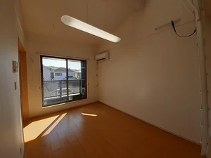 京田辺市のマンスリーマンション・ウィークリーマンション「コリーヌアンジュ 207・洋室(No.1475890)」メイン画像