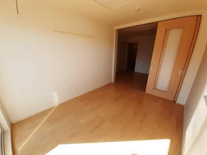 平戸市のマンスリーマンション・ウィークリーマンション「メゾン・ド・ソレイユⅢ 101・洋室(No.1475997)」メイン画像