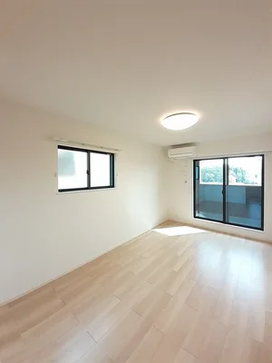 のマンスリーマンション・ウィークリーマンション「ラ　コーヴァ綾川Ⅰ 204・洋室(No.1476209)」メイン画像
