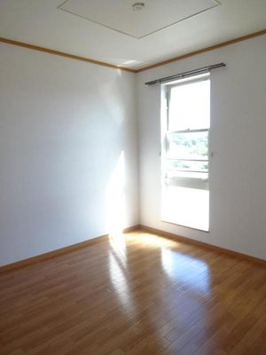 茅野市のマンスリーマンション・ウィークリーマンション「メゾンソレイユ 202・洋室(No.1476216)」メイン画像