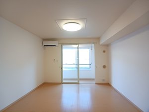 のマンスリーマンション・ウィークリーマンション「クロワールベルＡ 102・洋室(No.1476627)」メイン画像