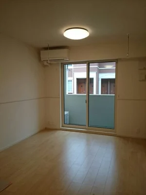 青梅市のマンスリーマンション・ウィークリーマンション「カーサ　アズール 102・洋室(No.1476935)」メイン画像