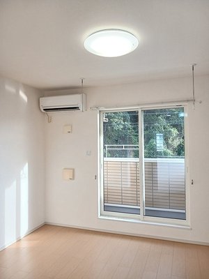 徳島文理大学短期大学部徳島キャンパス周辺のマンスリーマンション・ウィークリーマンション「エルハーベン加茂宮Ａ 203・洋室(No.1477132)」メイン画像
