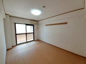のマンスリーマンション・ウィークリーマンション「プラティーク・アビテ 208・洋室(No.1477345)」メイン画像