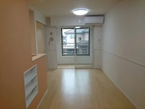 のマンスリーマンション・ウィークリーマンション「ファミールハウスⅩⅠ　Ａ 202・洋室(No.1477458)」メイン画像