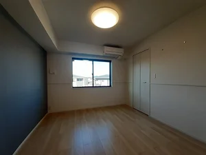 のマンスリーマンション・ウィークリーマンション「カルマ　エール 103・洋室(No.1478350)」メイン画像