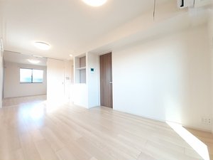 のマンスリーマンション・ウィークリーマンション「メゾン　ド　コルヌイエ　Ⅳ 201・洋室(No.1478850)」メイン画像