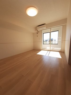 のマンスリーマンション・ウィークリーマンション「ララ　パルコ 102・洋室(No.1479054)」メイン画像