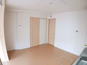 のマンスリーマンション・ウィークリーマンション「Ｋｉｒａｒａ　Ａ 102・洋室(No.1479103)」メイン画像