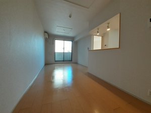 のマンスリーマンション・ウィークリーマンション「ＳＯＬＥＩＬ　北見方 102・洋室(No.1479258)」メイン画像