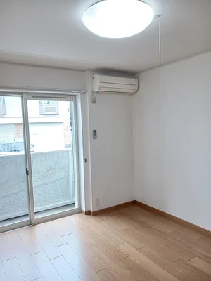 のマンスリーマンション・ウィークリーマンション「カムヒトウカＢ 102・洋室(No.1479459)」メイン画像