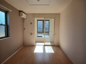 のマンスリーマンション・ウィークリーマンション「エセックス　レジーナ　Ⅱ 102・洋室(No.1479505)」メイン画像