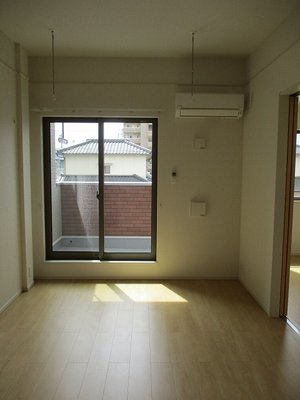 のマンスリーマンション・ウィークリーマンション「リヴェール　コート 203・洋室(No.1479657)」メイン画像