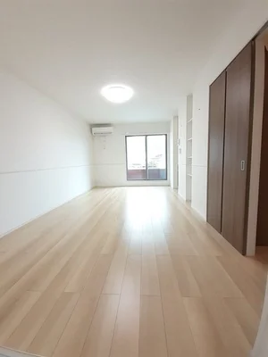 のマンスリーマンション・ウィークリーマンション「ルミエ　ソレイユ 204・洋室(No.1479673)」メイン画像