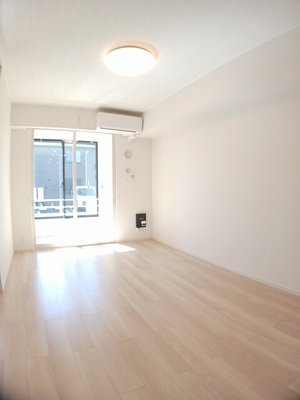 のマンスリーマンション・ウィークリーマンション「ラ　メゾン豊城Ｂ 103・洋室(No.1479786)」メイン画像