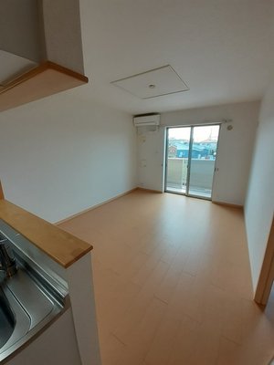 のマンスリーマンション・ウィークリーマンション「ベル・ヴィオラＫⅠ 202・洋室(No.1479812)」メイン画像
