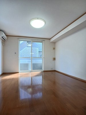 道後公園駅（愛媛県）のマンスリーマンション・ウィークリーマンション「シャルル道後 101・洋室(No.1480526)」メイン画像