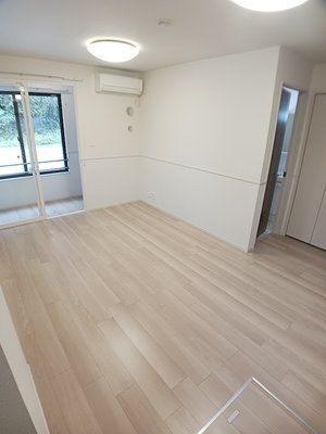 のマンスリーマンション・ウィークリーマンション「オンブラージュ　フォレスタ 101・洋室(No.1480568)」メイン画像