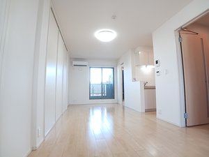 のマンスリーマンション・ウィークリーマンション「ルナファータⅡ 201・洋室(No.1480662)」メイン画像