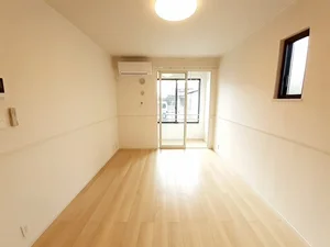 のマンスリーマンション・ウィークリーマンション「ラ・カーサ　ドルチェ　Ⅱ 101・洋室(No.1480779)」メイン画像