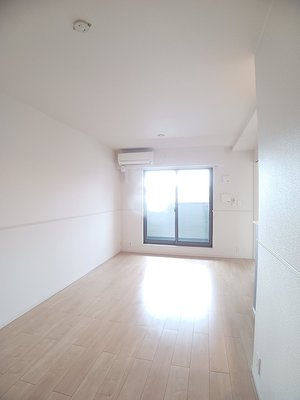 のマンスリーマンション・ウィークリーマンション「シュロスＢ 203・洋室(No.1480825)」メイン画像