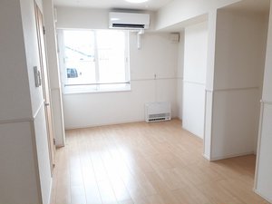 のマンスリーマンション・ウィークリーマンション「パルタージュⅡ 102・洋室(No.1480875)」メイン画像