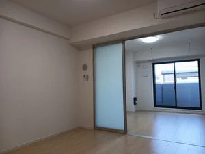 武蔵野台駅（東京都）のマンスリーマンション・ウィークリーマンション「フロレゾン 107・洋室(No.1480919)」メイン画像