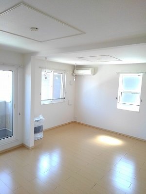 のマンスリーマンション・ウィークリーマンション「パッションフラワーⅠ 202・洋室(No.1480960)」メイン画像