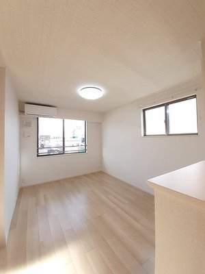 のマンスリーマンション・ウィークリーマンション「ナリワリ　リリー 203・洋室(No.1481273)」メイン画像