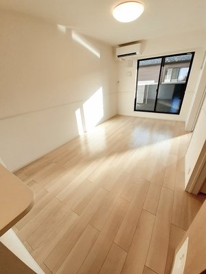 のマンスリーマンション・ウィークリーマンション「ハウオリ　Ⅰ 203・洋室(No.1481617)」メイン画像