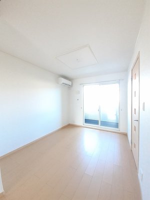 のマンスリーマンション・ウィークリーマンション「サニ－パ－クⅢ 105・洋室(No.1481718)」メイン画像