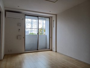のマンスリーマンション・ウィークリーマンション「サザンウインド 302・洋室(No.1481805)」メイン画像