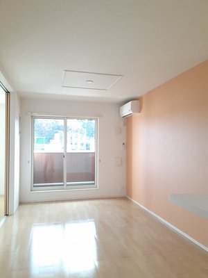 のマンスリーマンション・ウィークリーマンション「ハピネス・ＮＡＲＩＴＡ 202・洋室(No.1482274)」メイン画像