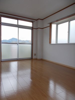 のマンスリーマンション・ウィークリーマンション「メゾン新村Ⅱ 203・洋室(No.1482463)」メイン画像