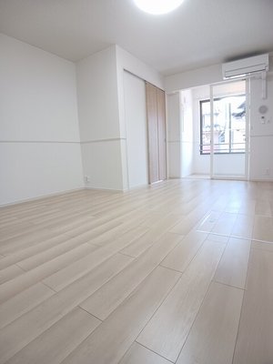 のマンスリーマンション・ウィークリーマンション「メゾン・ド・ベルジュ天神 103・洋室(No.1483044)」メイン画像