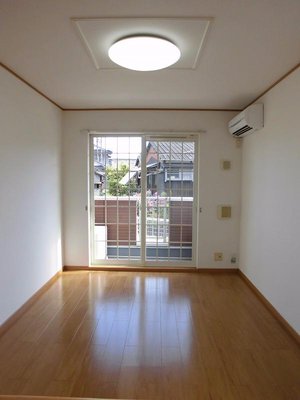 のマンスリーマンション・ウィークリーマンション「セ・ヴィタル　Ｃ 103・洋室(No.1483072)」メイン画像