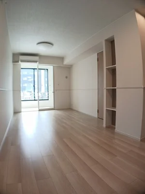 のマンスリーマンション・ウィークリーマンション「Ｃｏｒｓｏ　Ｐｒｅｓｓｏ　Ⅰ 103・洋室(No.1483086)」メイン画像