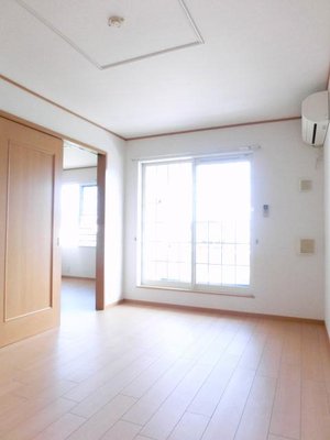 津新町駅（三重県）のマンスリーマンション・ウィークリーマンション「フォレスタ　ロヴィーネ　１ 201・洋室(No.1483119)」メイン画像
