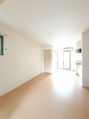徳島文理大学短期大学部徳島キャンパス周辺のマンスリーマンション・ウィークリーマンション「ポルト・ボヌールＭ　Ⅲ 106・洋室(No.1483130)」メイン画像