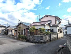 伊賀市のマンスリーマンション・ウィークリーマンション「つぼさか工房の家（イオンタウン伊賀上野前戸建て）(No.1483365)」メイン画像