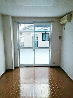 のマンスリーマンション・ウィークリーマンション「キャピタルＴ・Ｔ　Ａ 101・洋室(No.1483371)」メイン画像