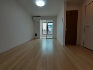 のマンスリーマンション・ウィークリーマンション「カーサ和泉　Ｂ 102・洋室(No.1483986)」メイン画像
