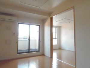 のマンスリーマンション・ウィークリーマンション「グランソレイユ今里 202・洋室(No.1484055)」メイン画像