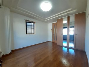 兵庫県のマンスリーマンション・ウィークリーマンション「Ｍ．ブロッサム 105・洋室(No.1484070)」メイン画像