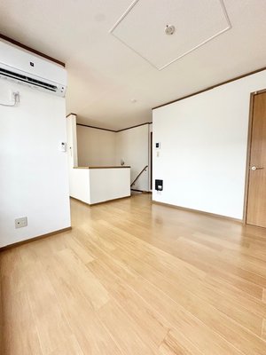 のマンスリーマンション・ウィークリーマンション「ヴィラサンライズ 202・洋室(No.1484075)」メイン画像