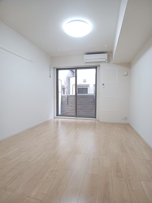 大阪府のマンスリーマンション・ウィークリーマンション「メゾン　ドゥ　テオ 102・洋室(No.1484355)」メイン画像