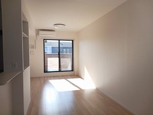 のマンスリーマンション・ウィークリーマンション「グラースＳＡＭ　Ⅰ 202・洋室(No.1484486)」メイン画像